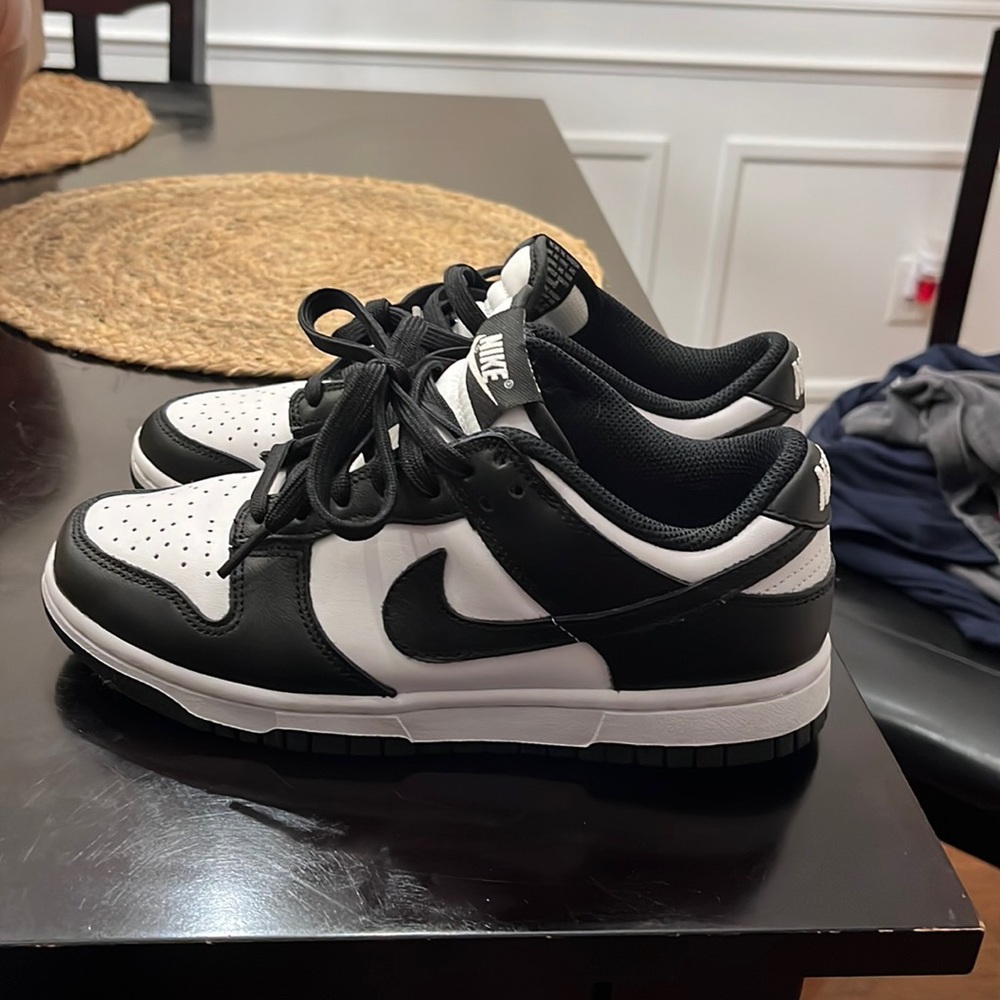 Nike low dunks